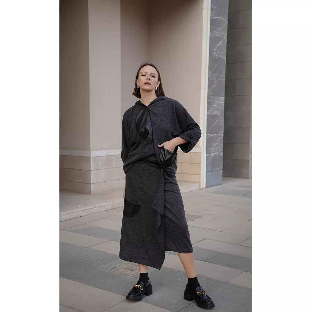 Leather pockets wool skirt set