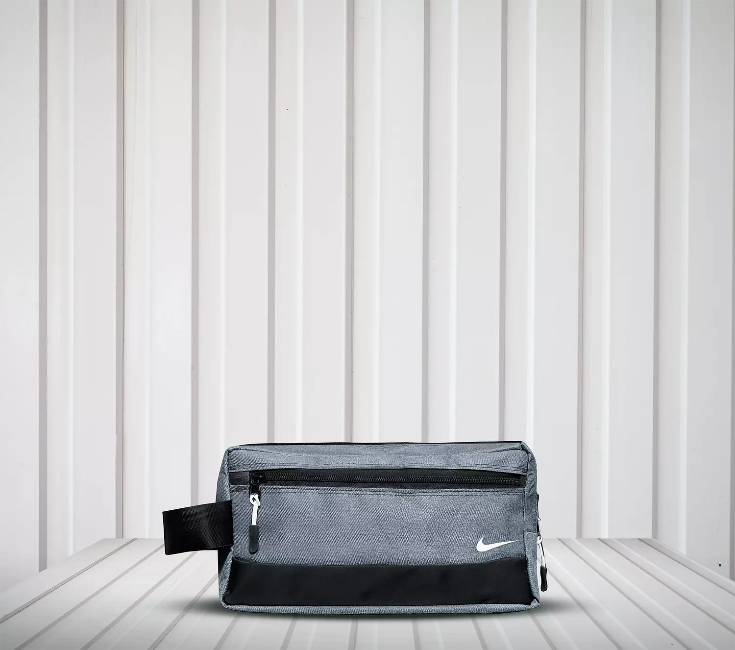 NIKE HANDBAG hover image