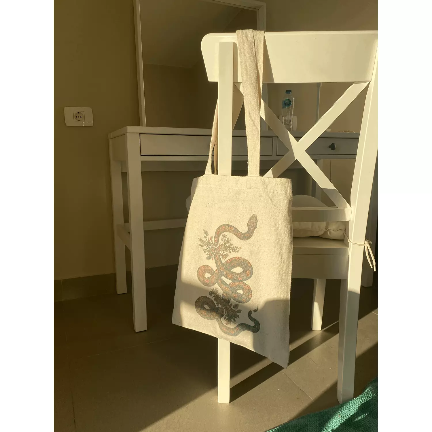 The "Snake" tote bag  hover image