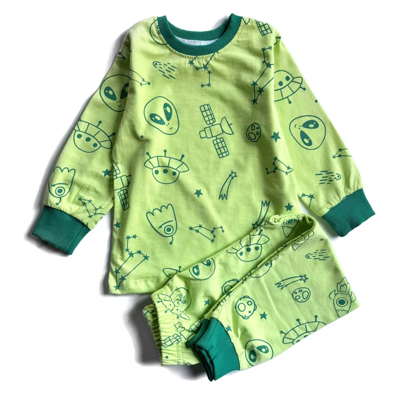 <p><strong><span style="color: rgb(93, 159, 180)">Alien Pattern Cotton Pajamas</span></strong></p>