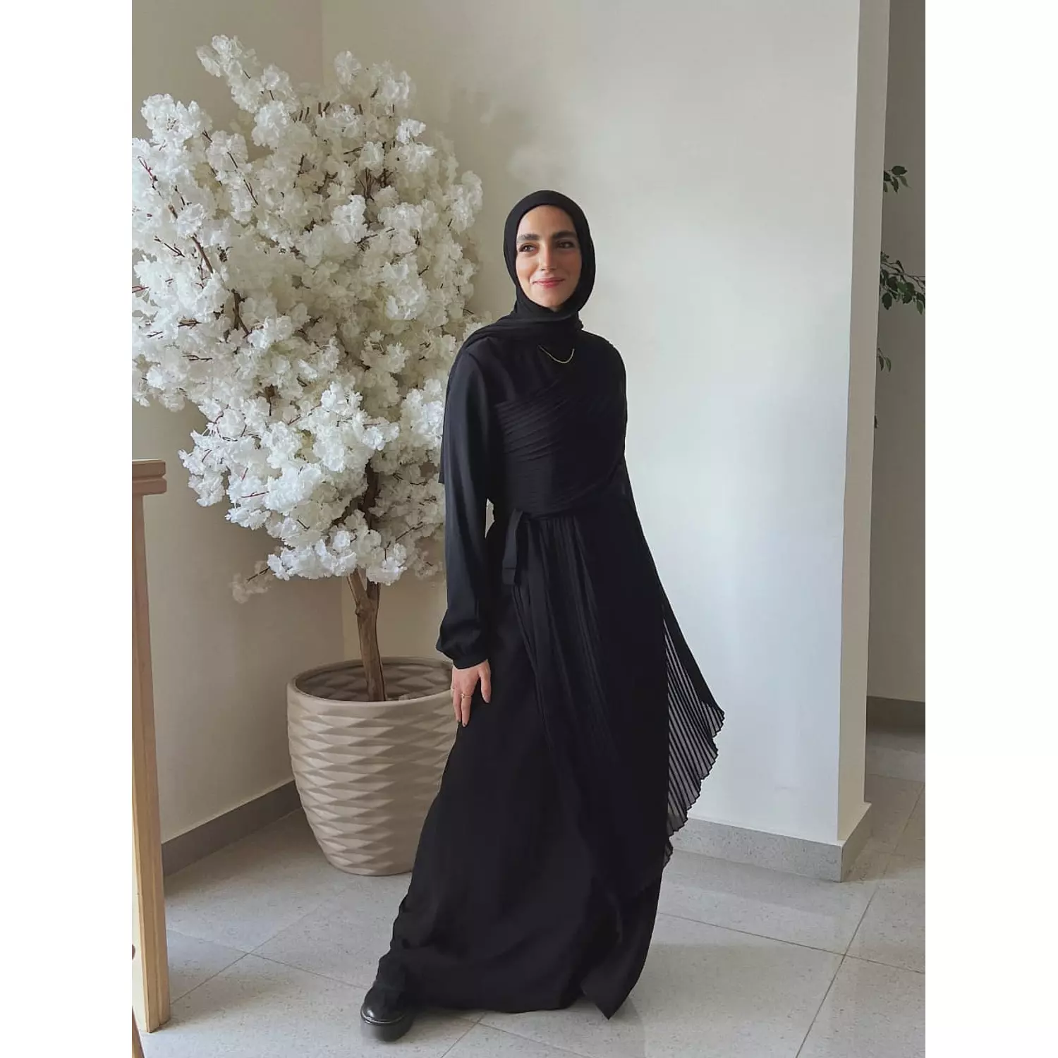 Roman Pleated Abaya 3