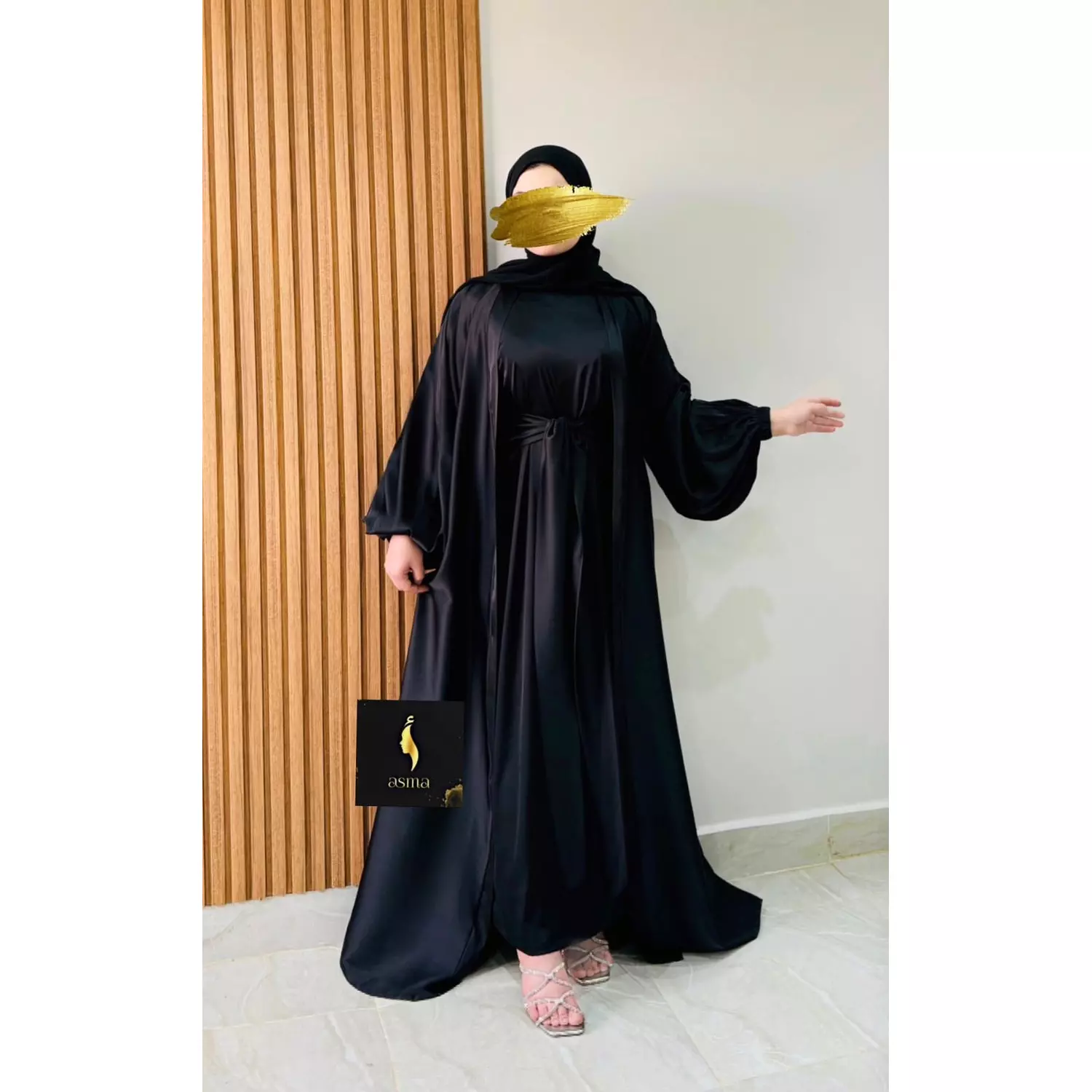 Plain Stain Black Abaya hover image