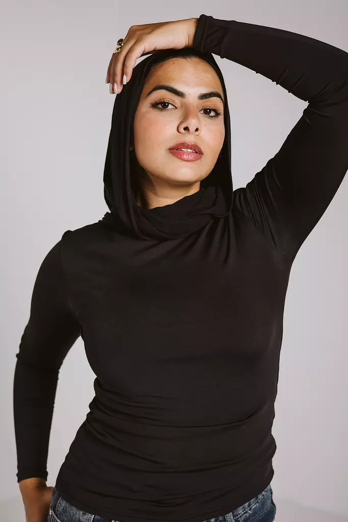 Round neck long sleeve black 