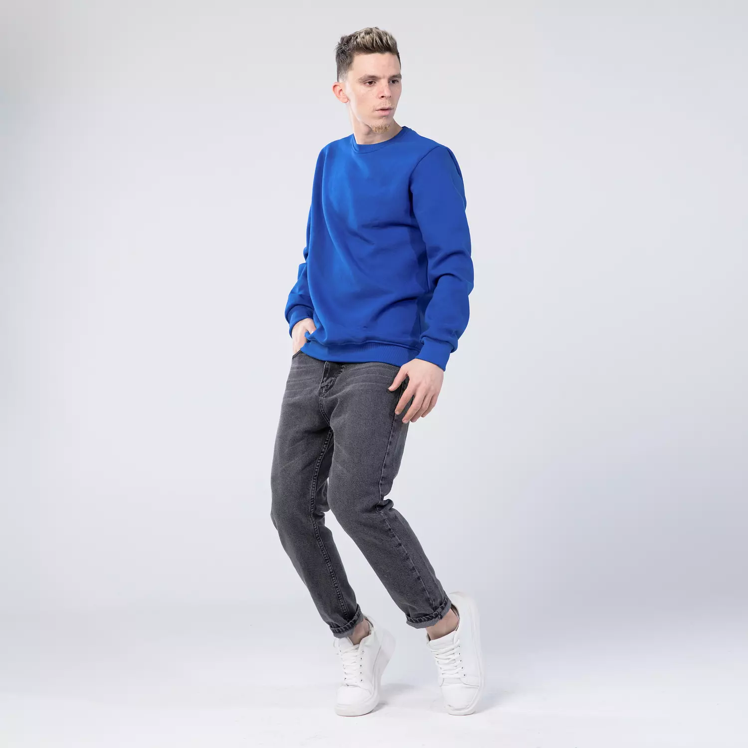 Round Neck Sweatshirt -2nd-img