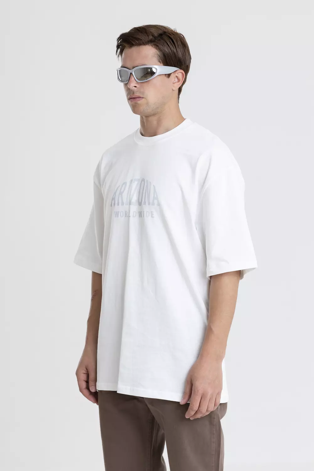  Oversized Cotton T-Shirt With Contrast Print Back and front hover image