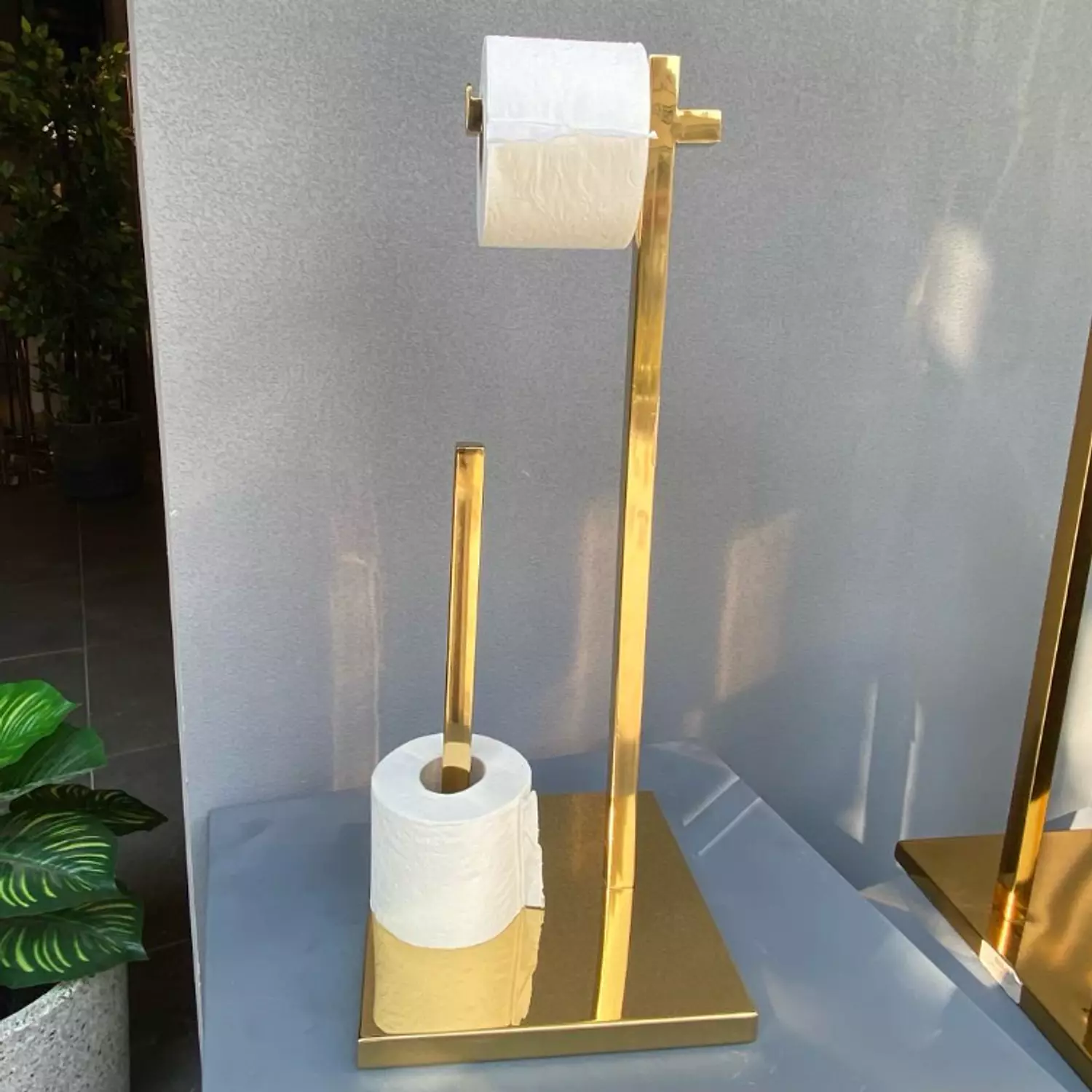 Toilet Paper Rack “Sharp Solid Base” hover image