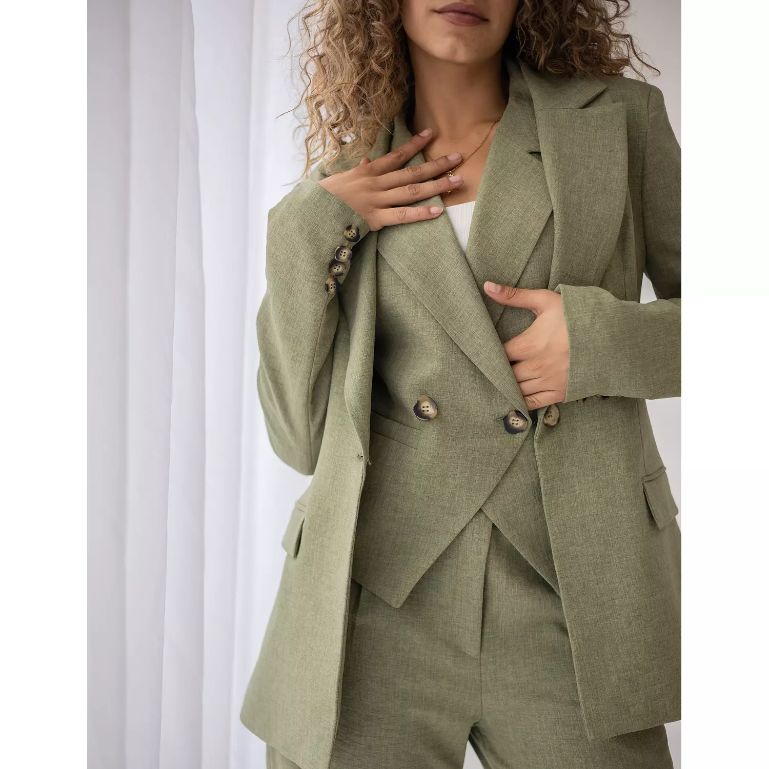 Vineyard green linen blazer  2