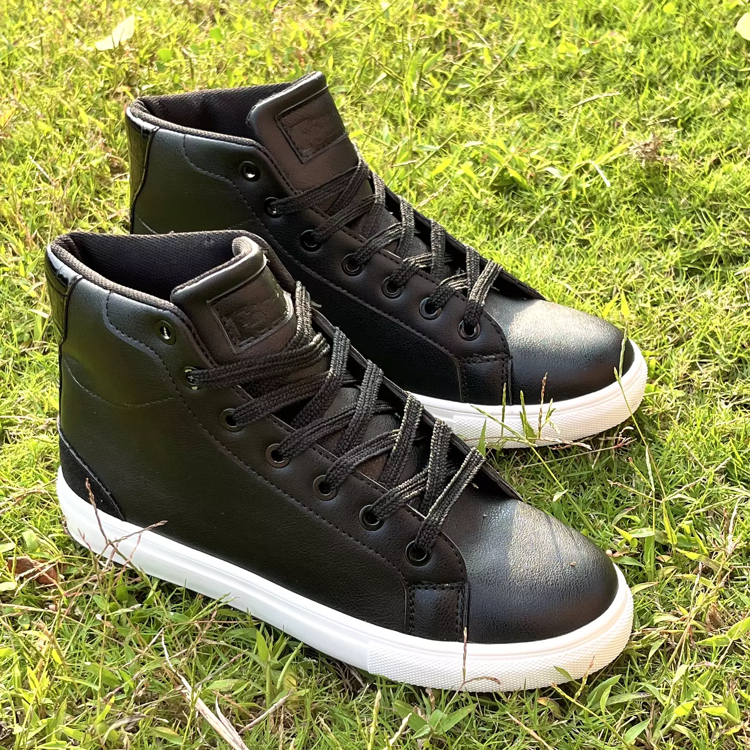 High Neck Black Sneakers 3