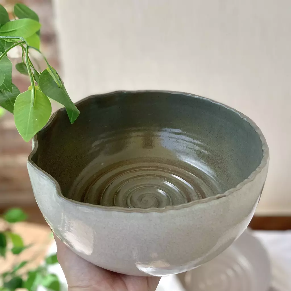 Evergreen ripple bowl