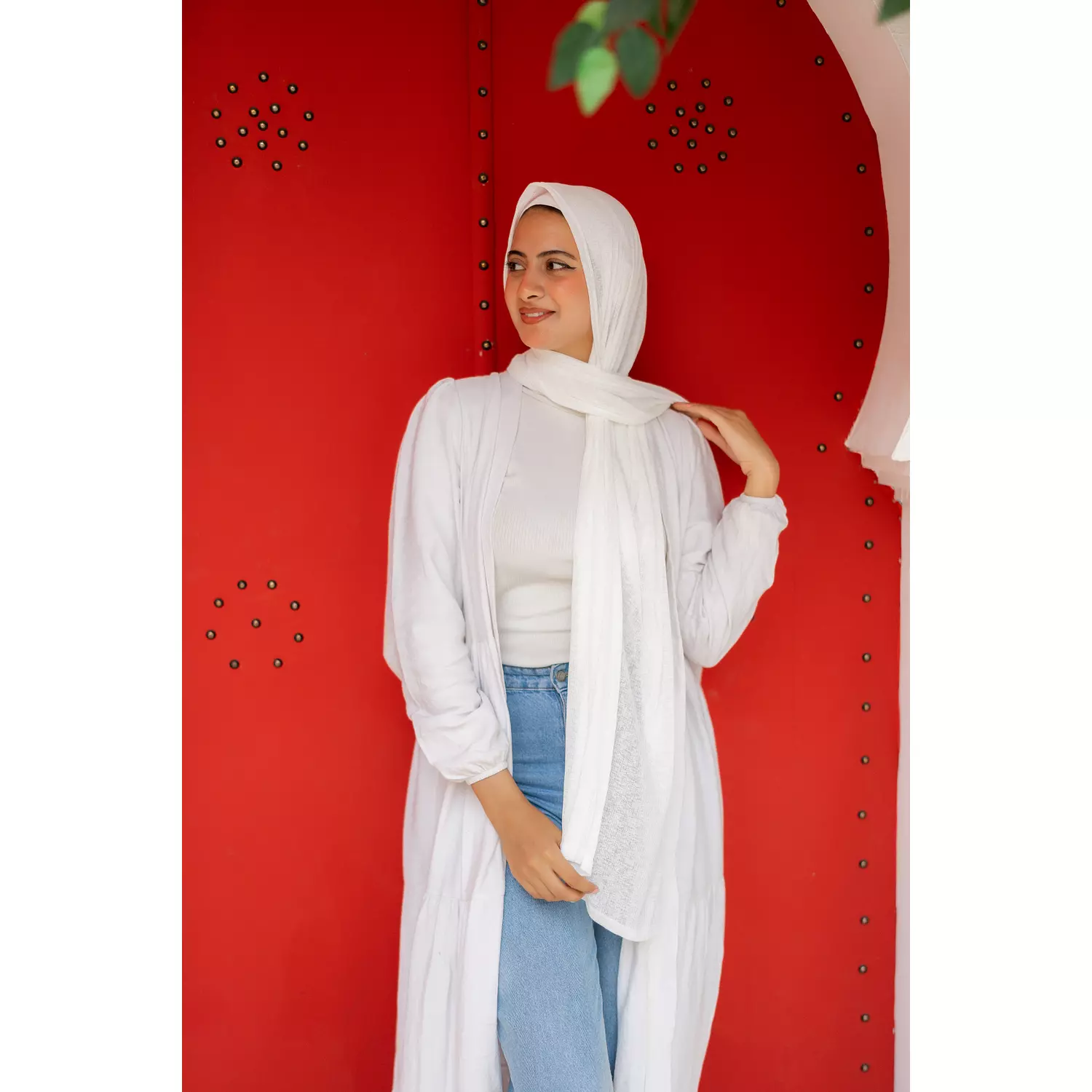 White Kuwaiti Scarf 2