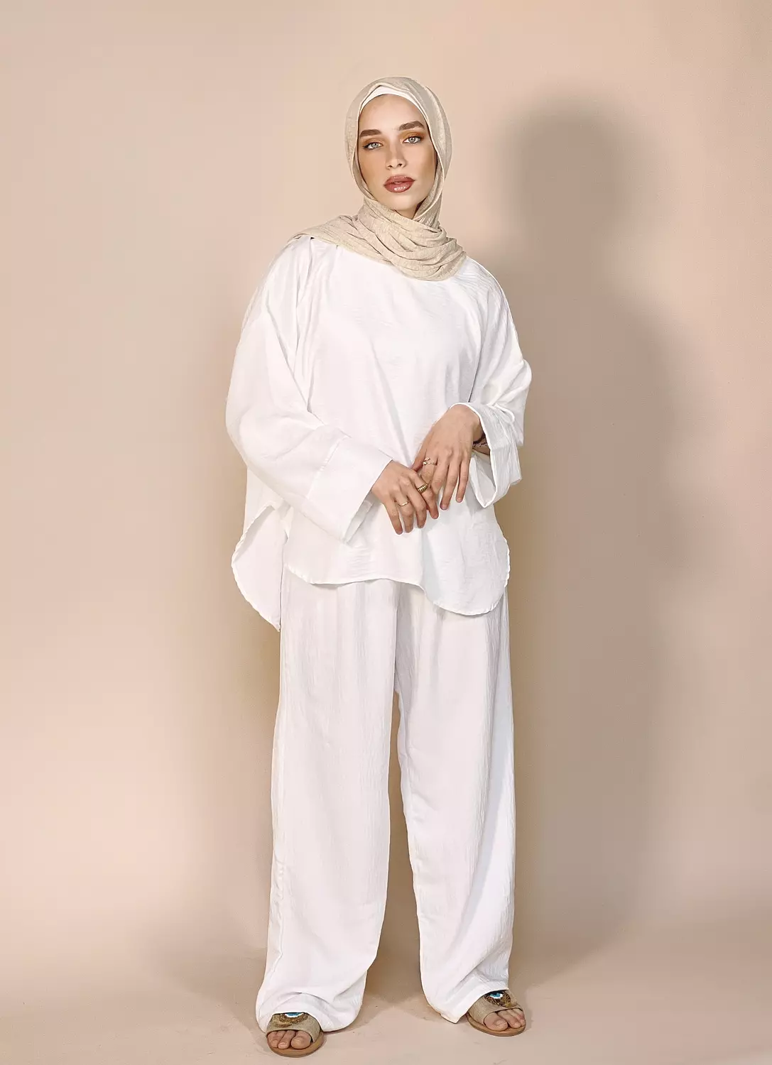 White Basic Linen Set 4