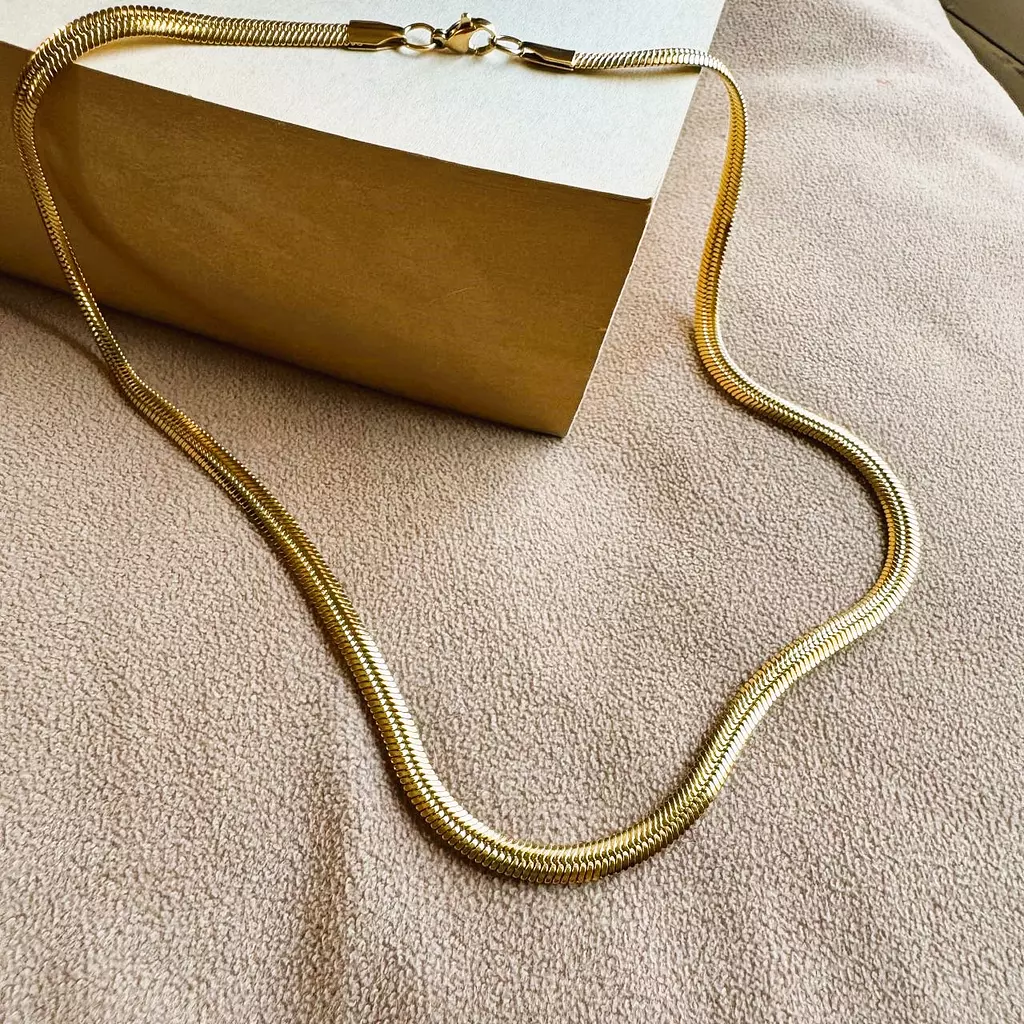 Puffy Snake Necklace