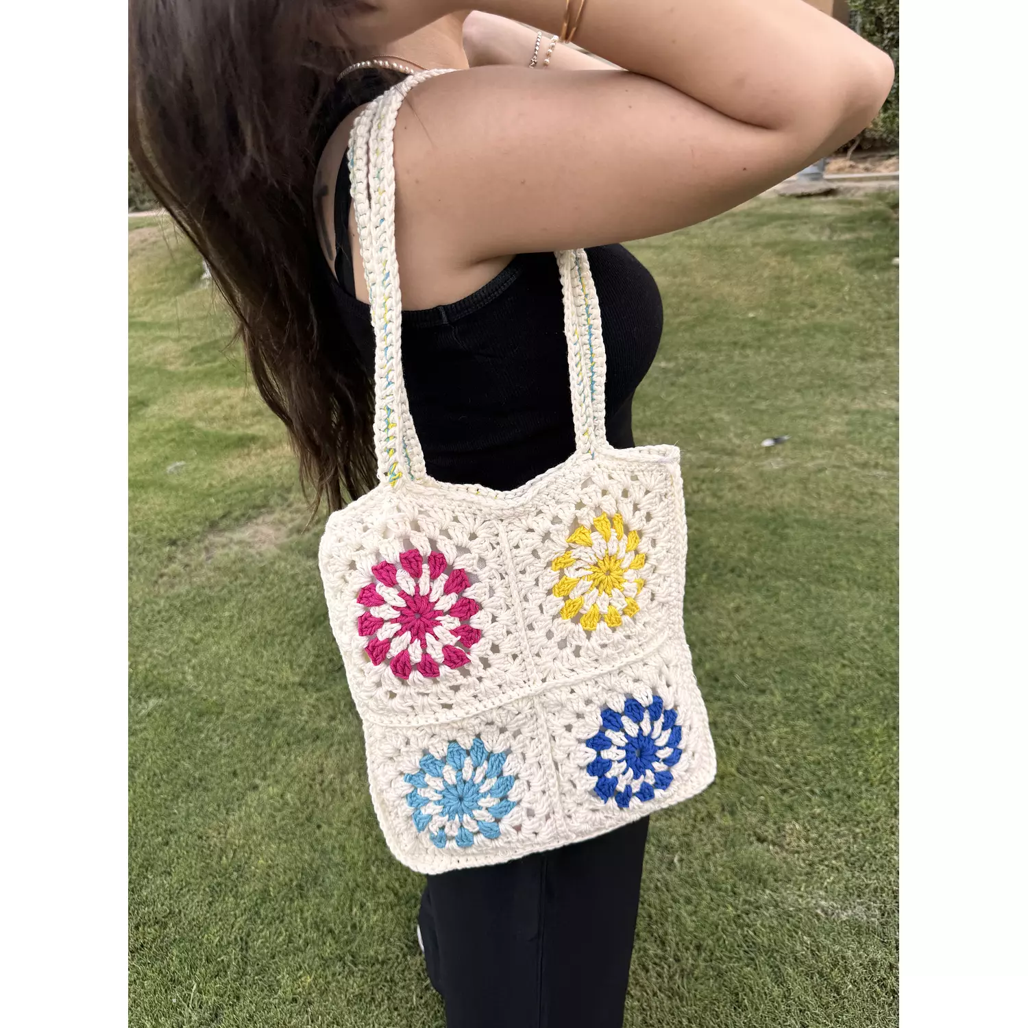 White granny square crochet tote bag  1