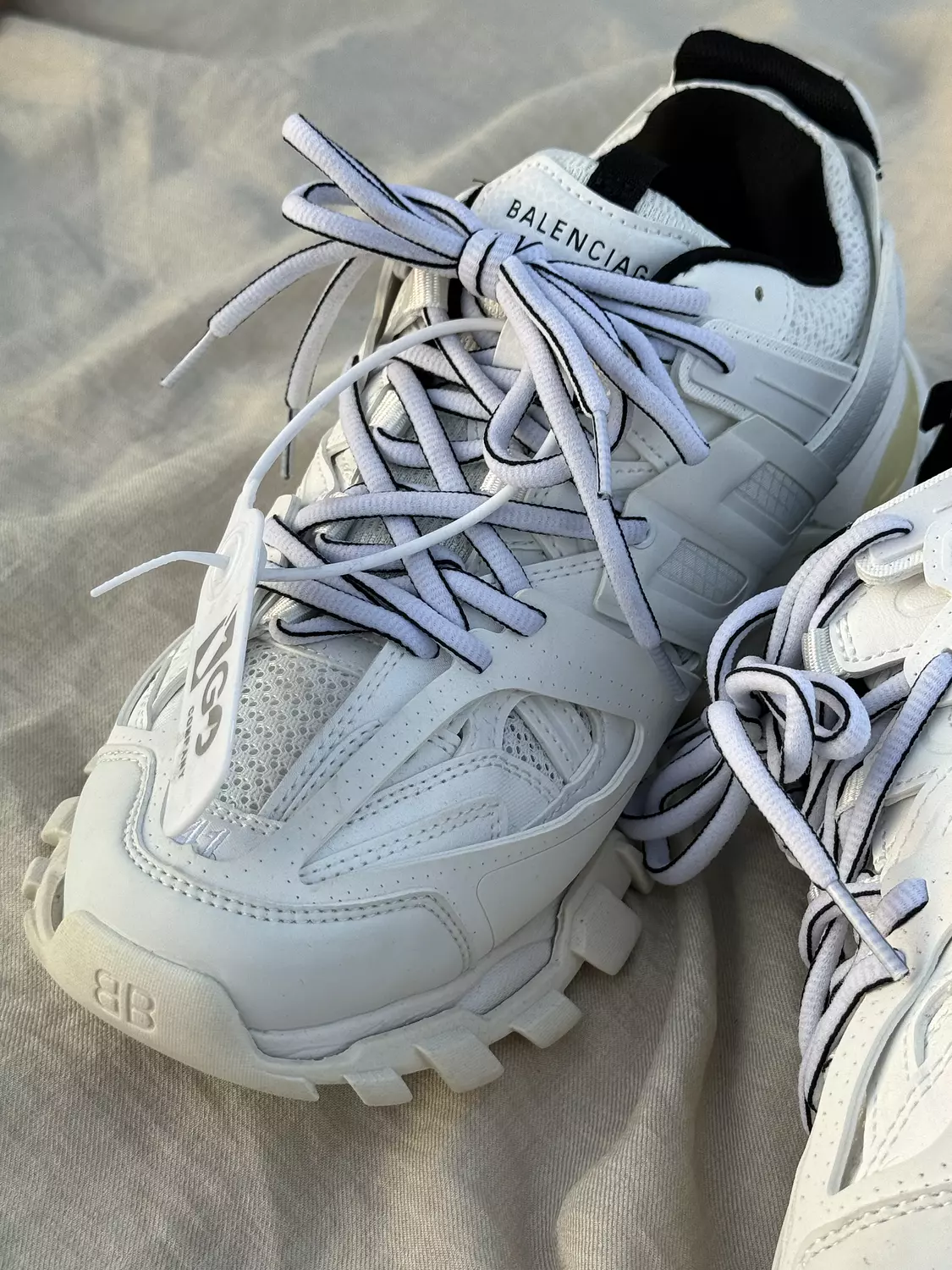 Balenciaga white track  2