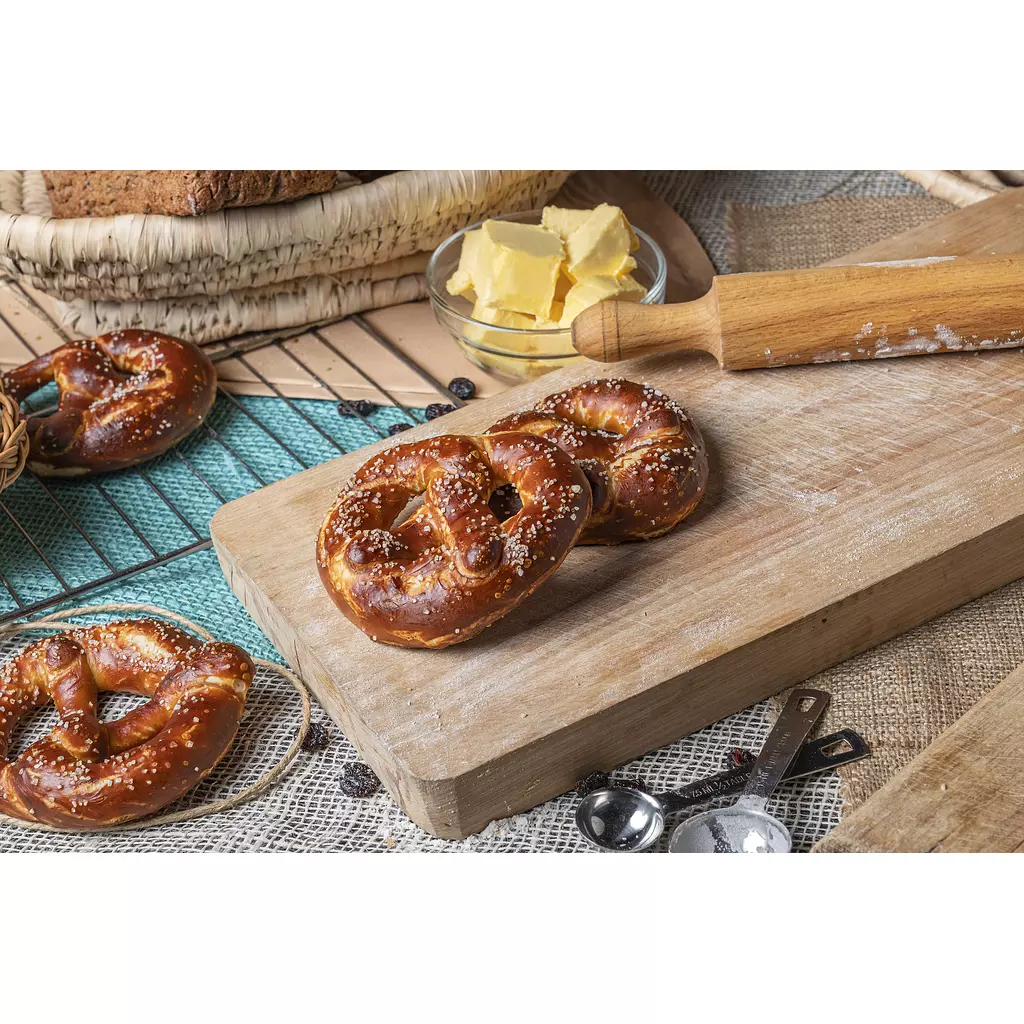 Salt (Natur) Brezel  (pack of 6) 