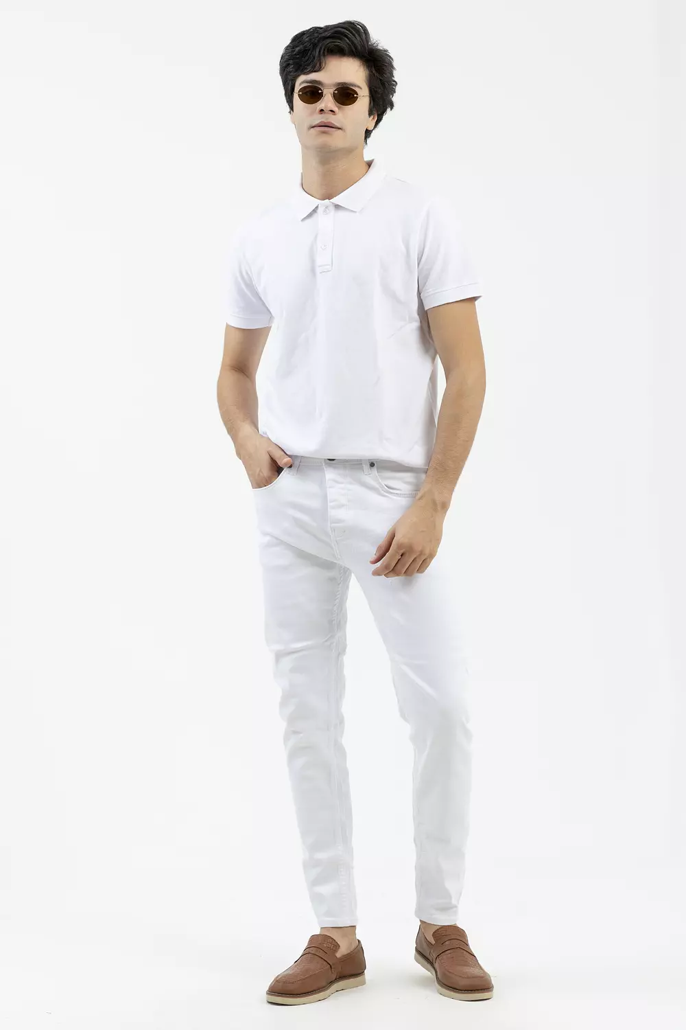 Plain Jeans  Slim Fit hover image