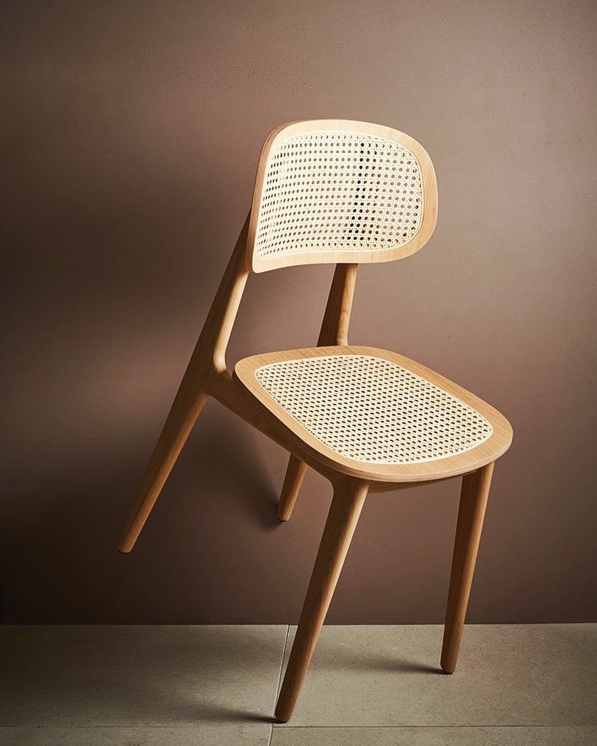 Aria chair 1