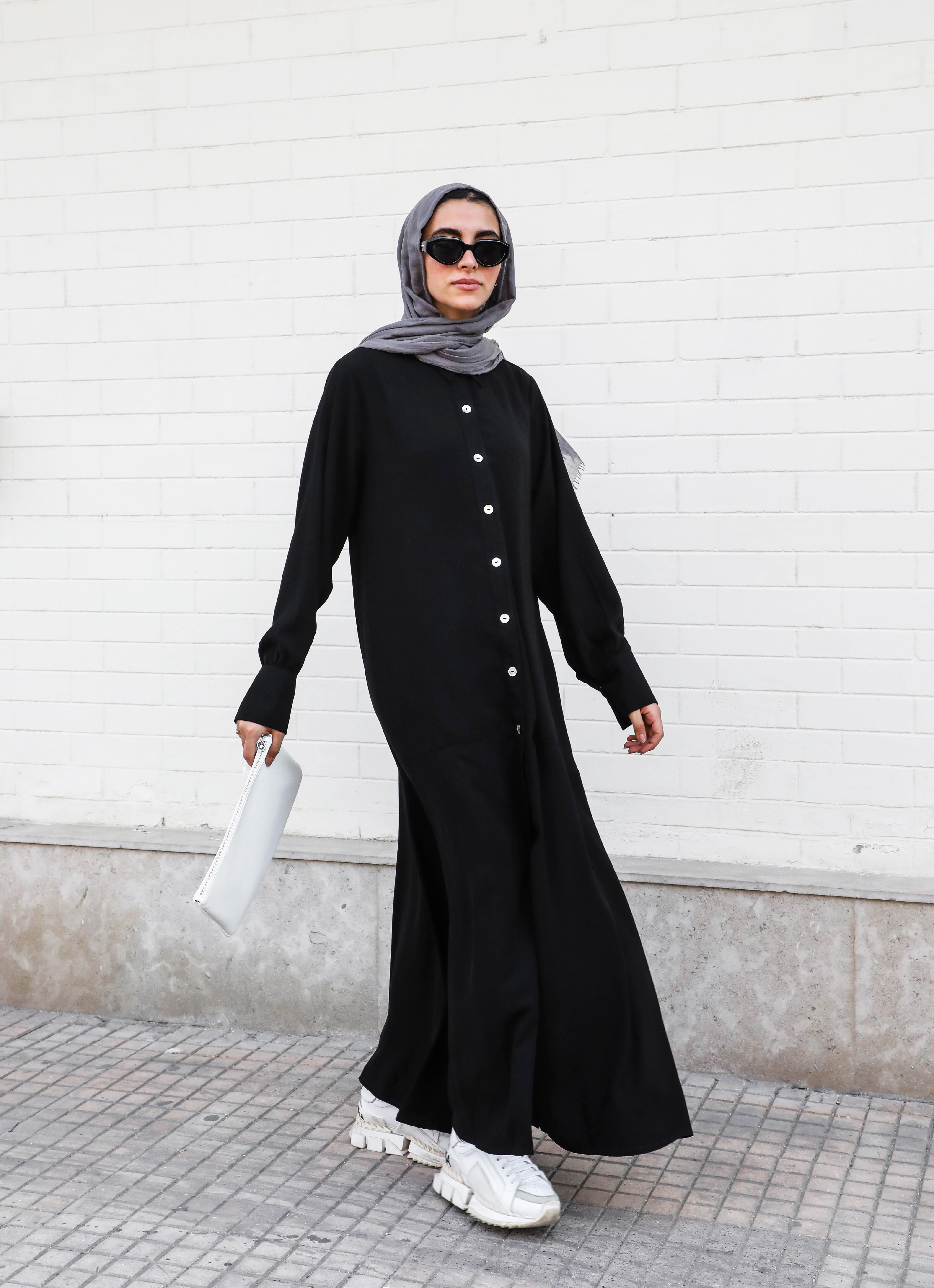 <p><strong><span style="color: rgb(0, 0, 0)">Abayas</span></strong></p>