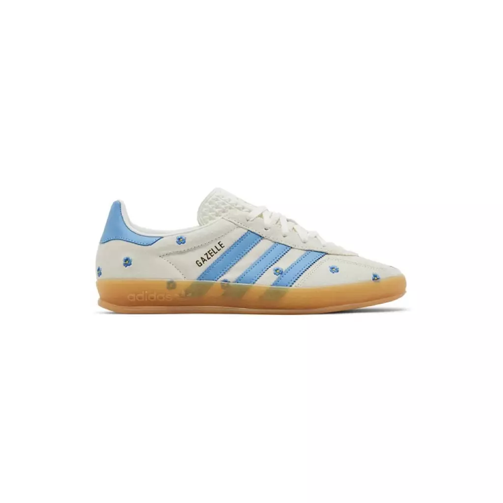 Gazelle Indoor 'Light Blue Floral Embroidery'