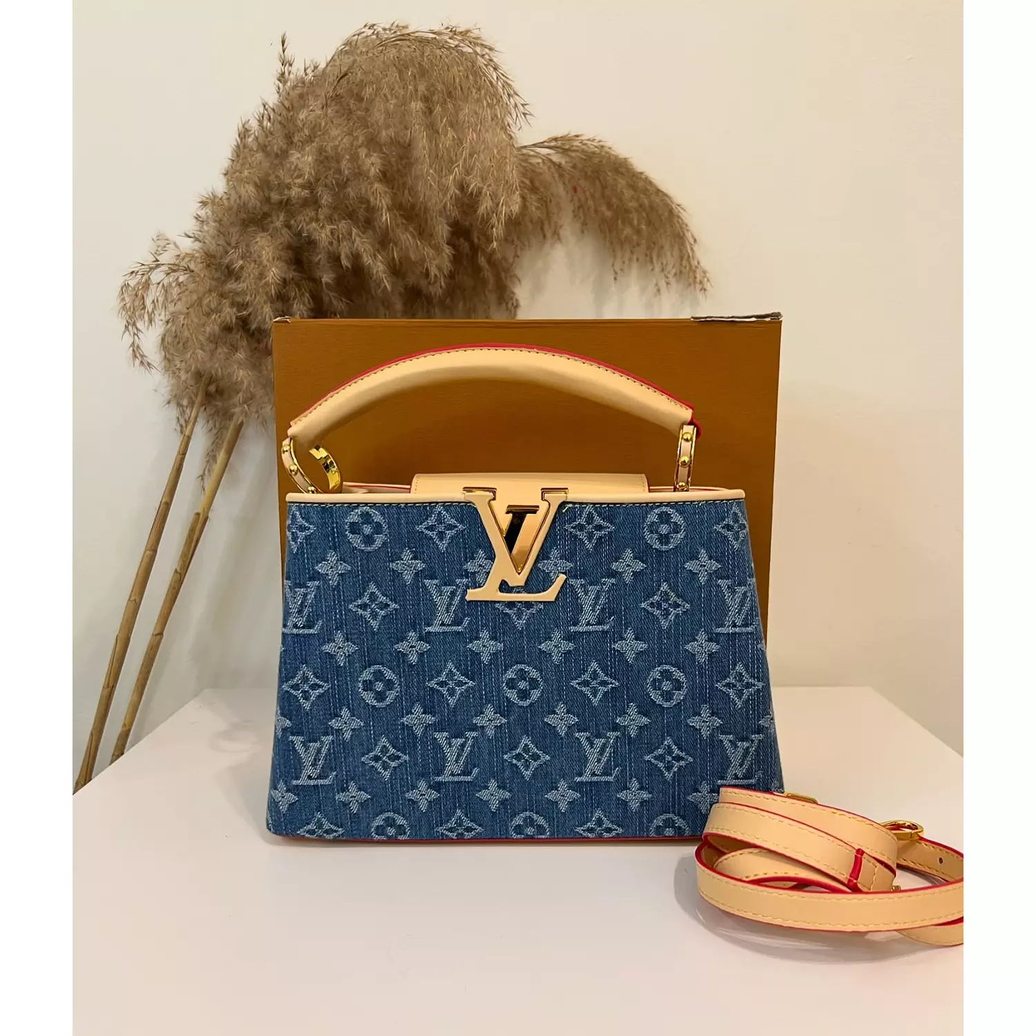 Lv bag hover image