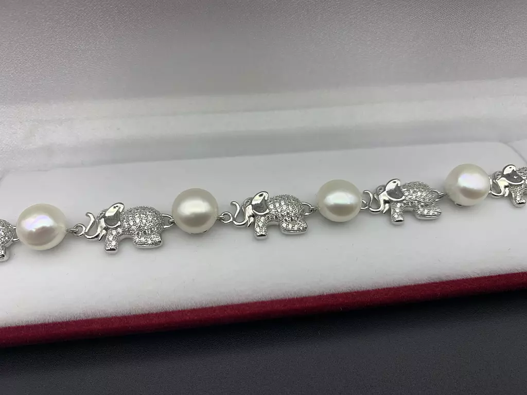 Elephant pearl bracelet