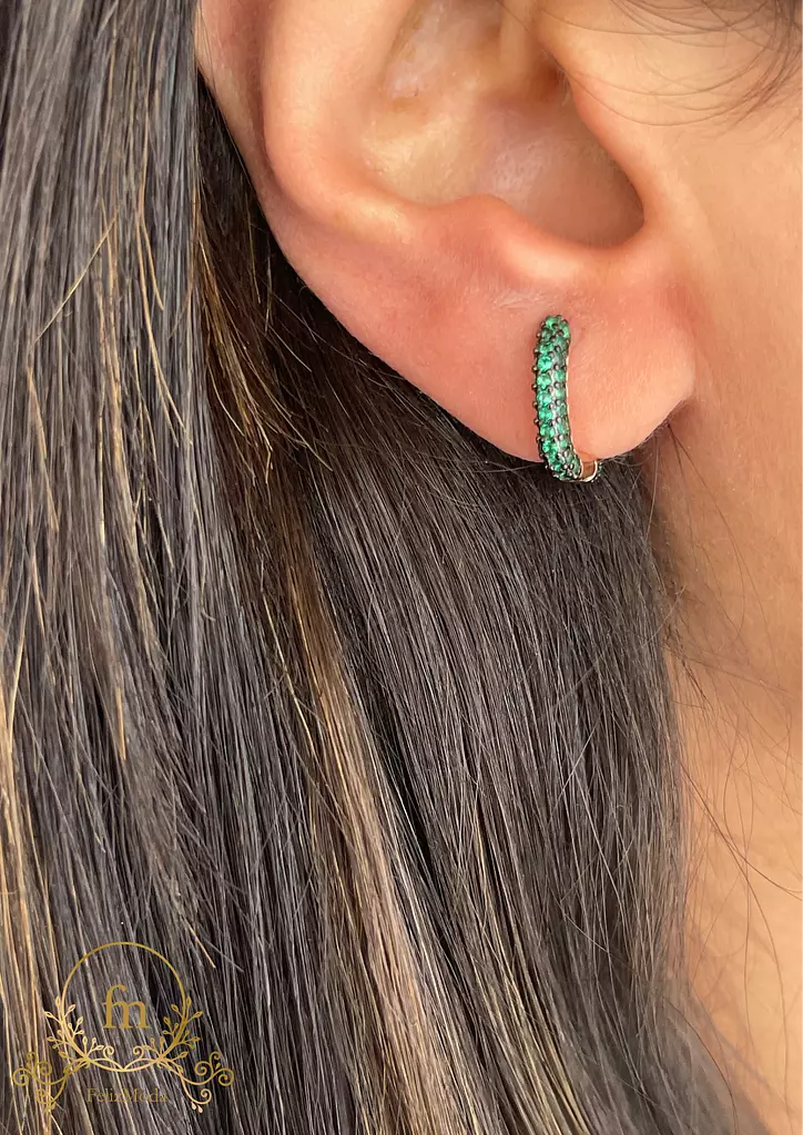 Green stones clip silver earrings 