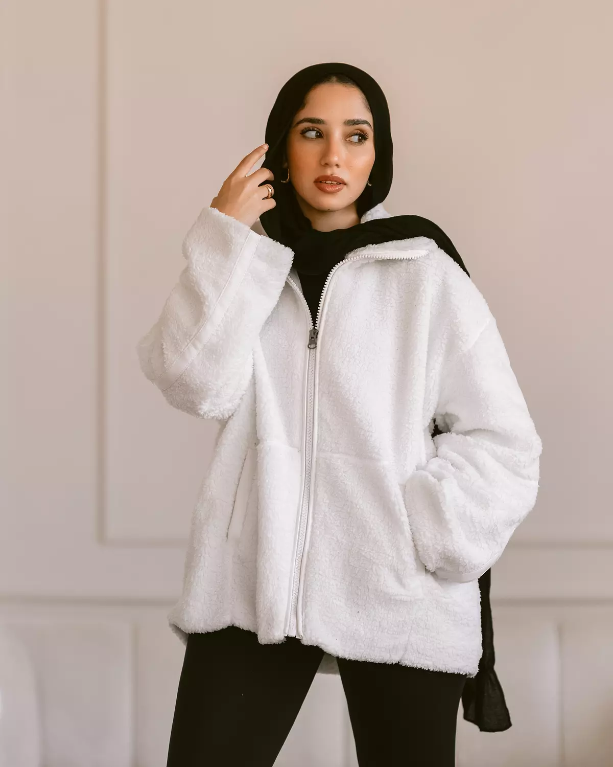 Ivory snowfall fur jacket 🤍 3