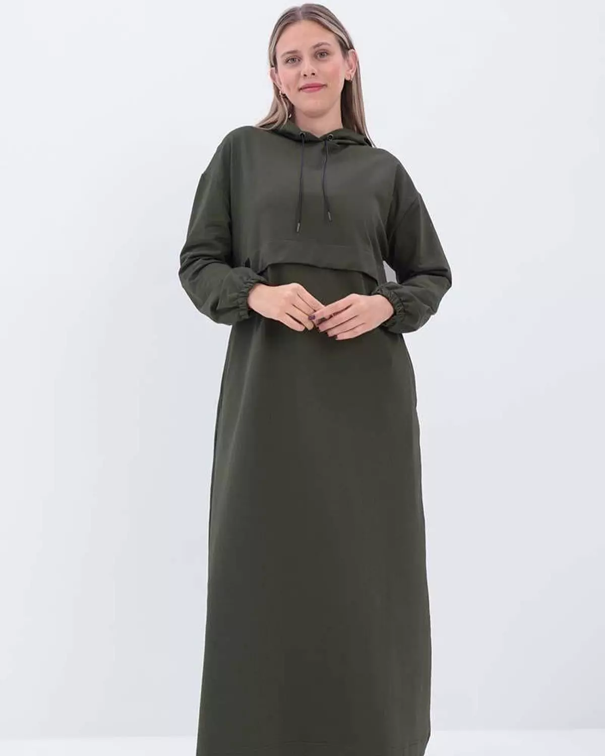 <p>sports Abaya </p>