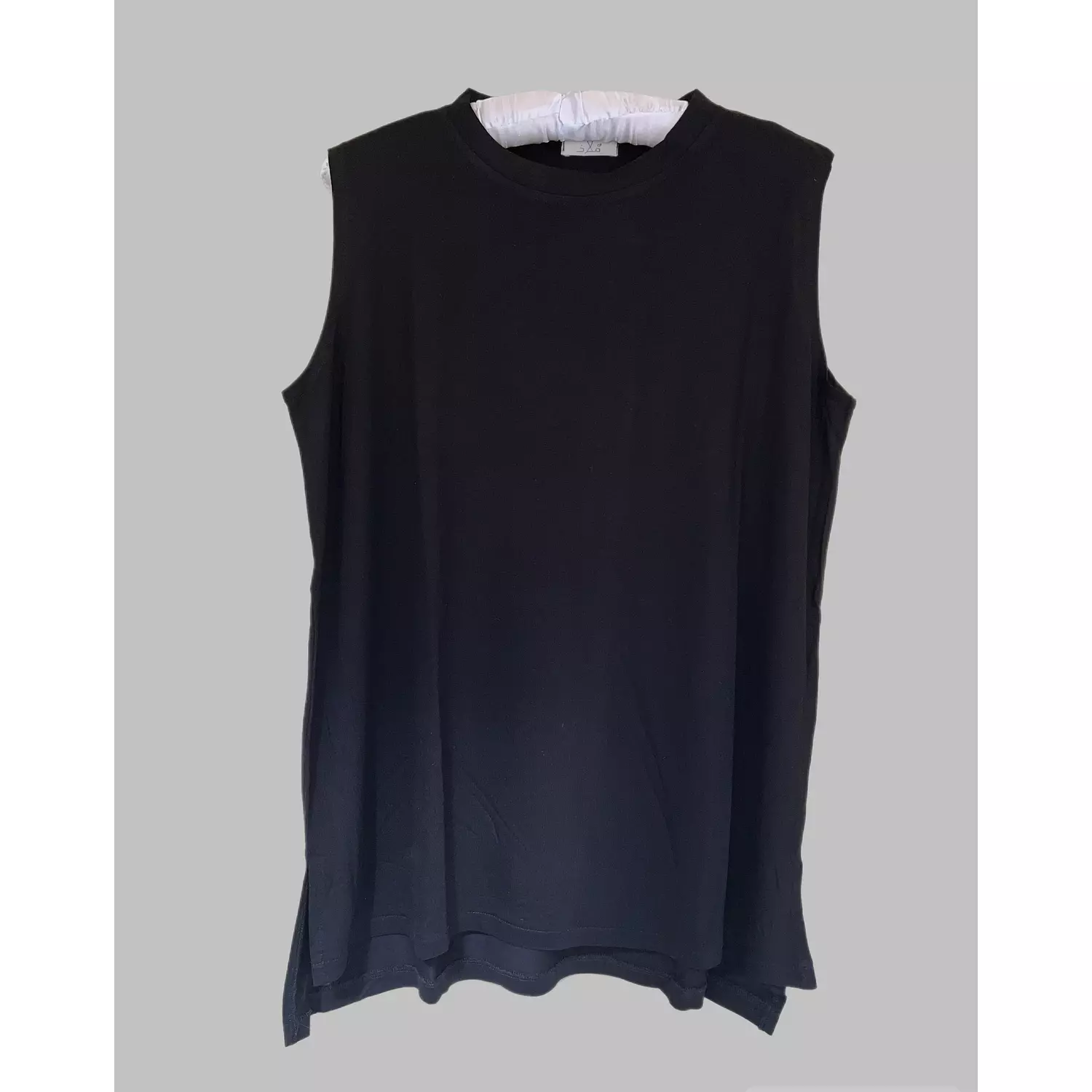 Black sleeveless basic top hover image