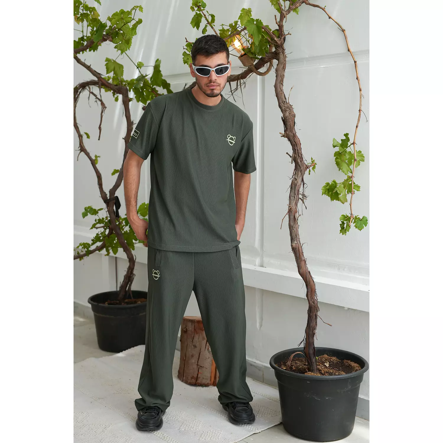 Green summer unisex set hover image