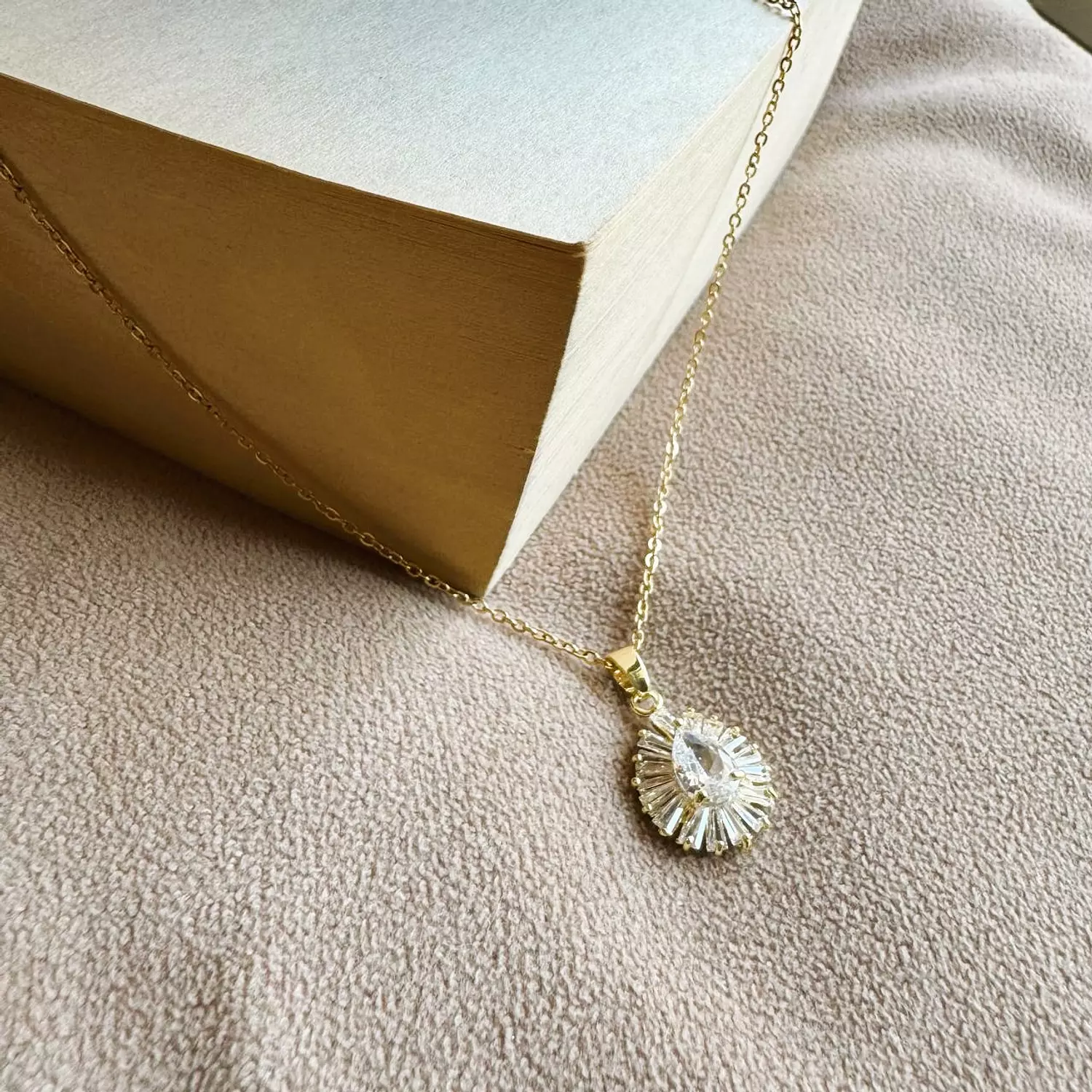 Diamond Gleam White Necklace hover image