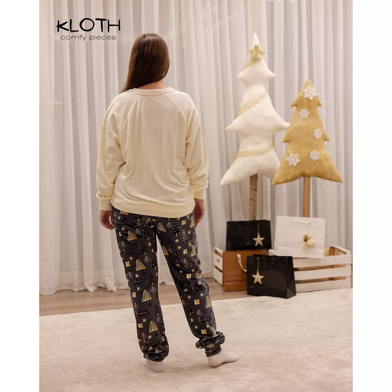 CHRISTMAS PAJAMAS FOR THE FAMILY ( BLACK & GOLD) 2