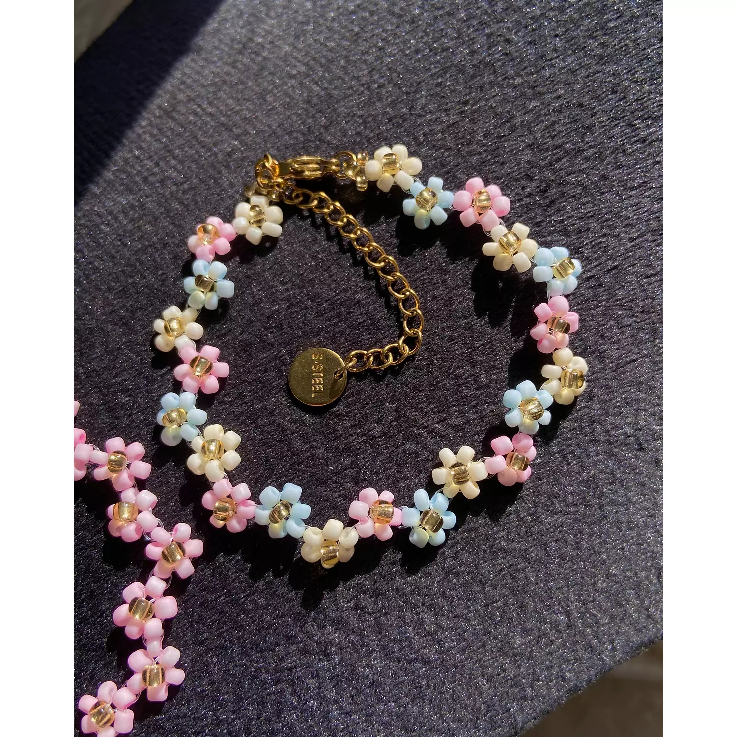 Light pink , baby blue and yellow zigzag flowers bracelet ✨ 1