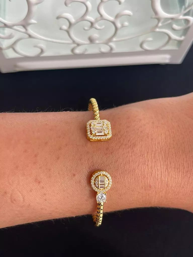 Round and square stones braided bangle gold plated