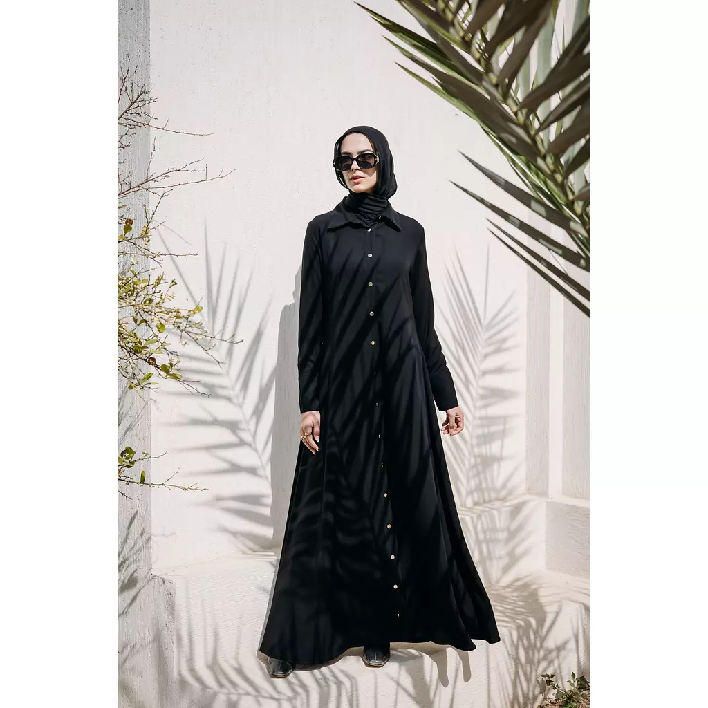 Cloche Abaya in Black