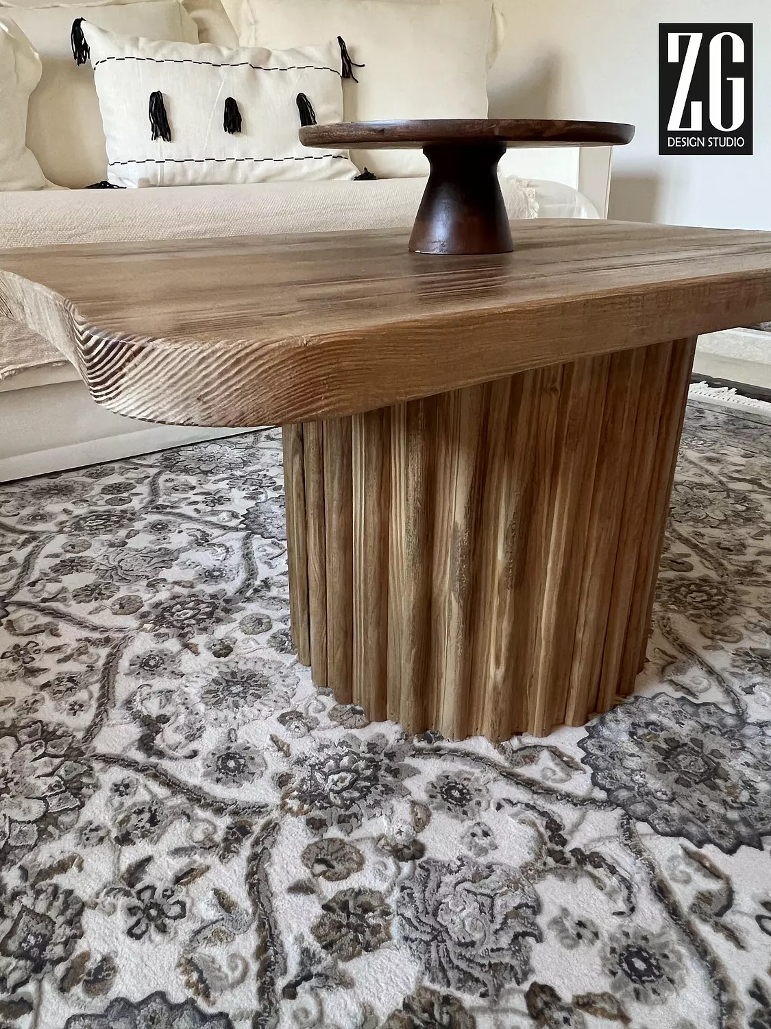 C EDGE  COFFEE TABLE  2