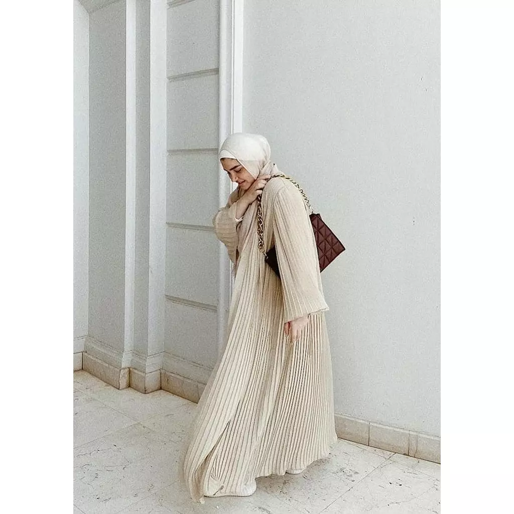 Beige Pleated Kaftan