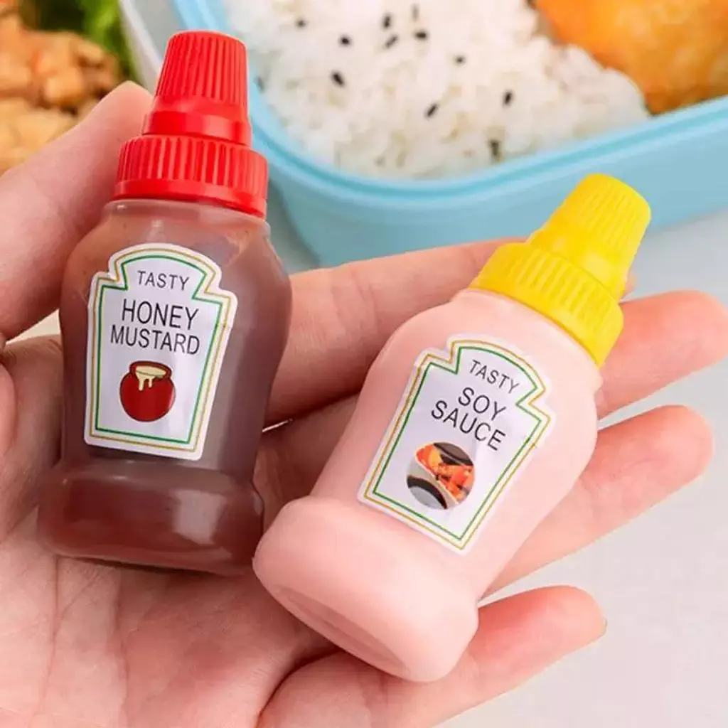 2 pcs Set 25ML Mini Sauce Bottle Portable