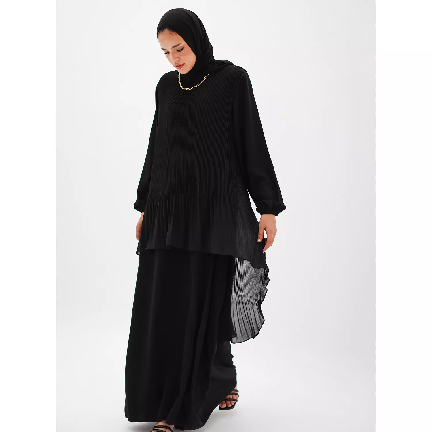 Pleated Chiffon High Low Abaya hover image