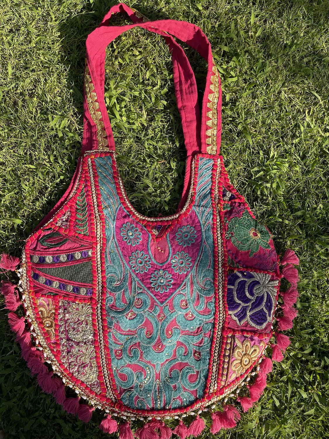 Circular indian boho bag - Fuschia/turquoise Double face  hover image