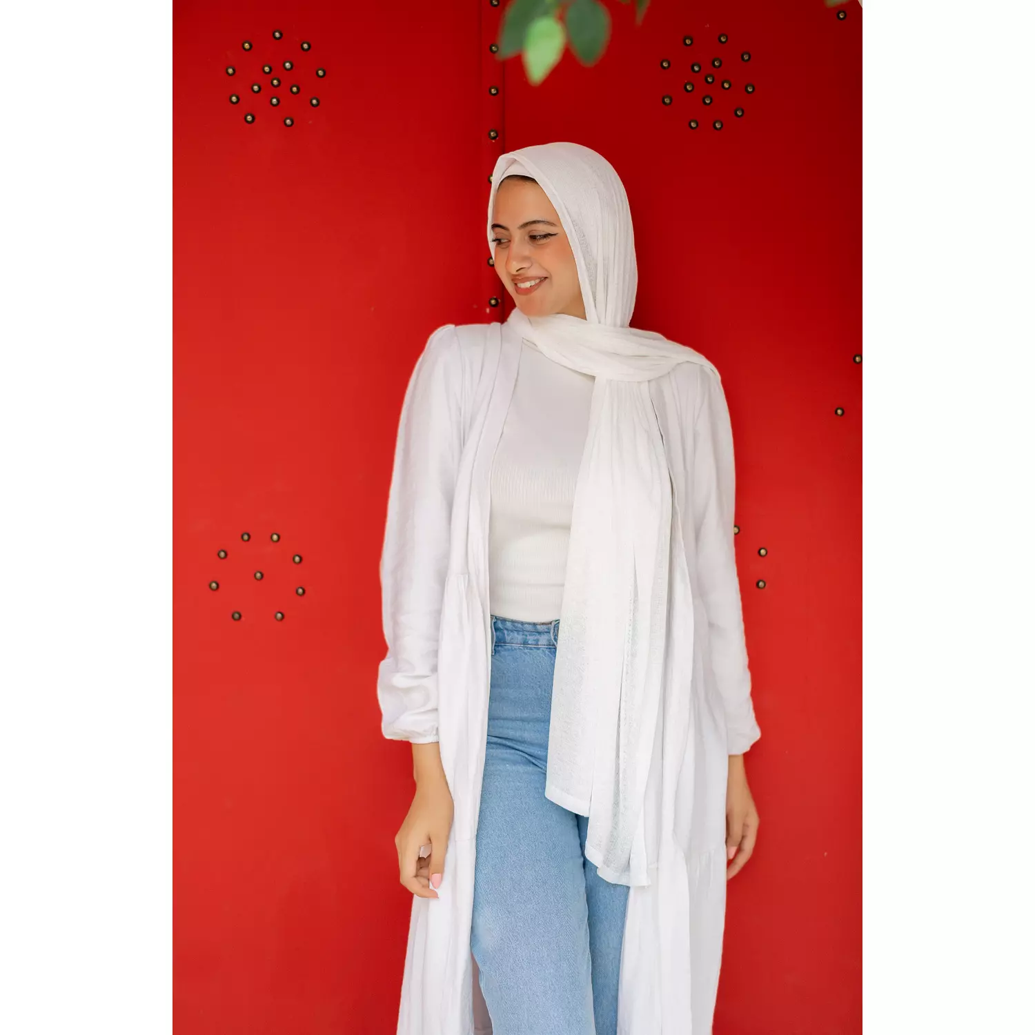 White Kuwaiti Scarf 1