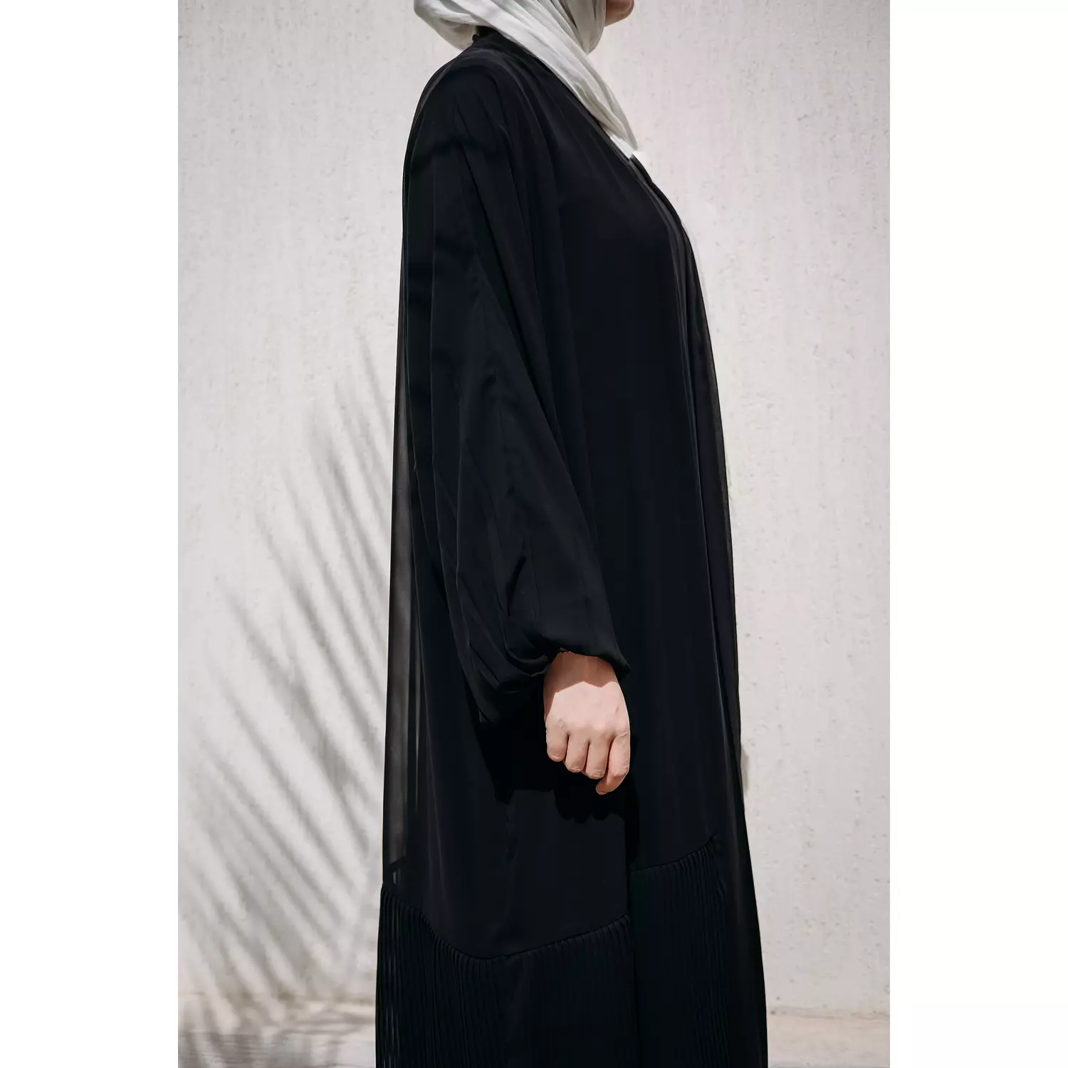 Pleated Hemline Kaftan in Black 3