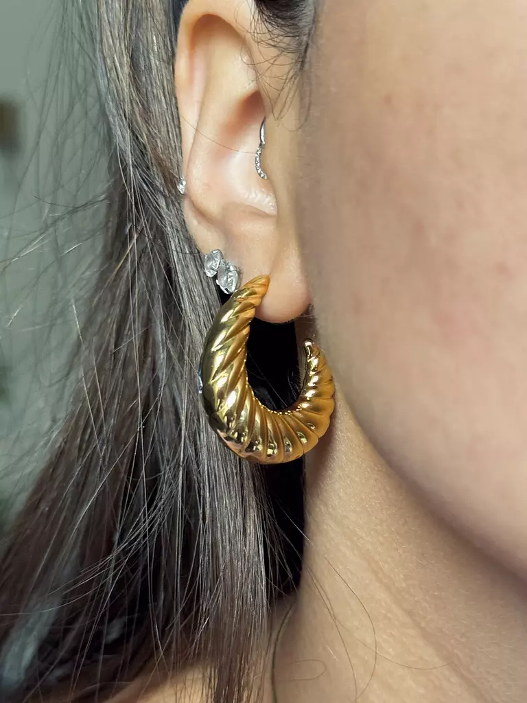 Chunky gold earings 