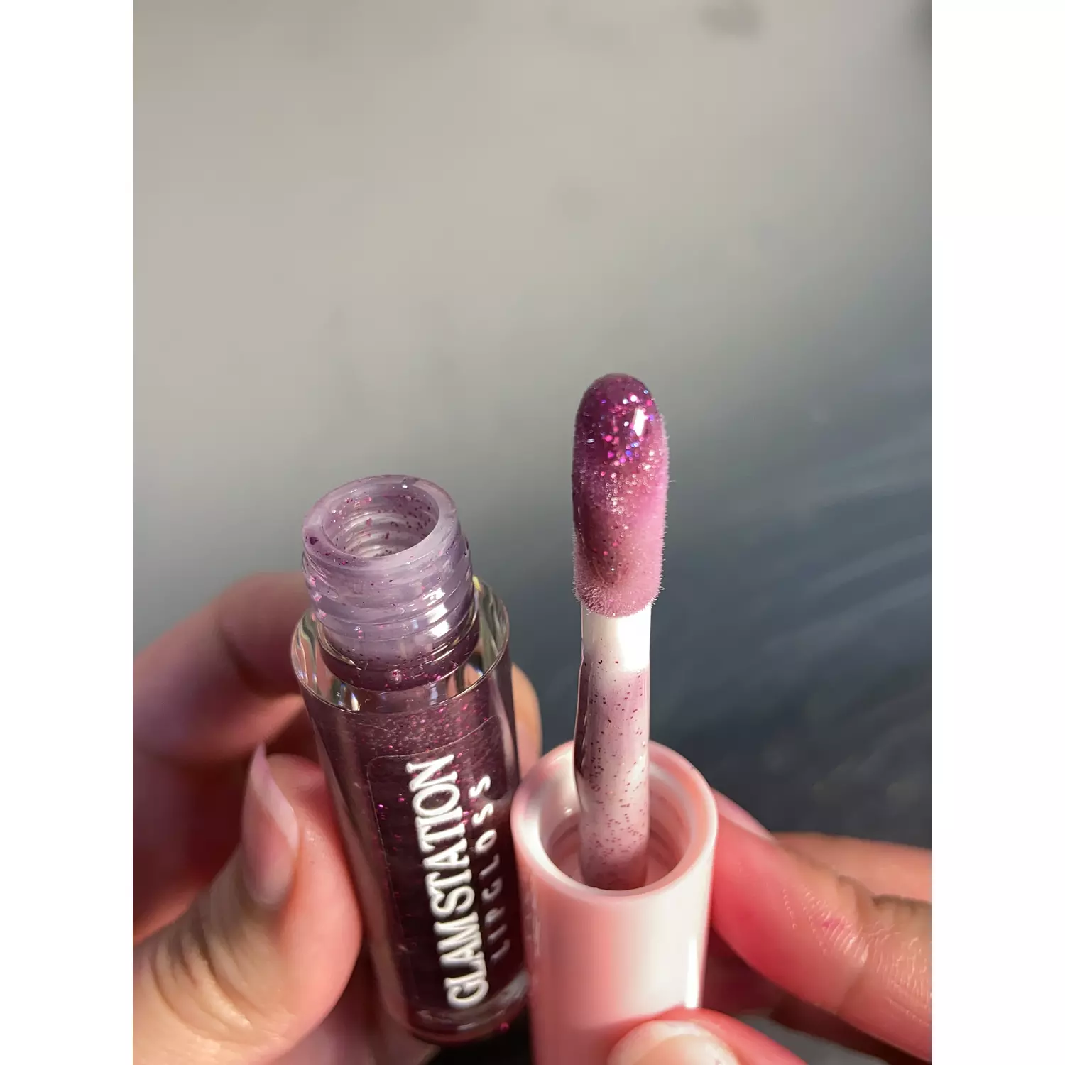 Glittery magic lipgloss 2