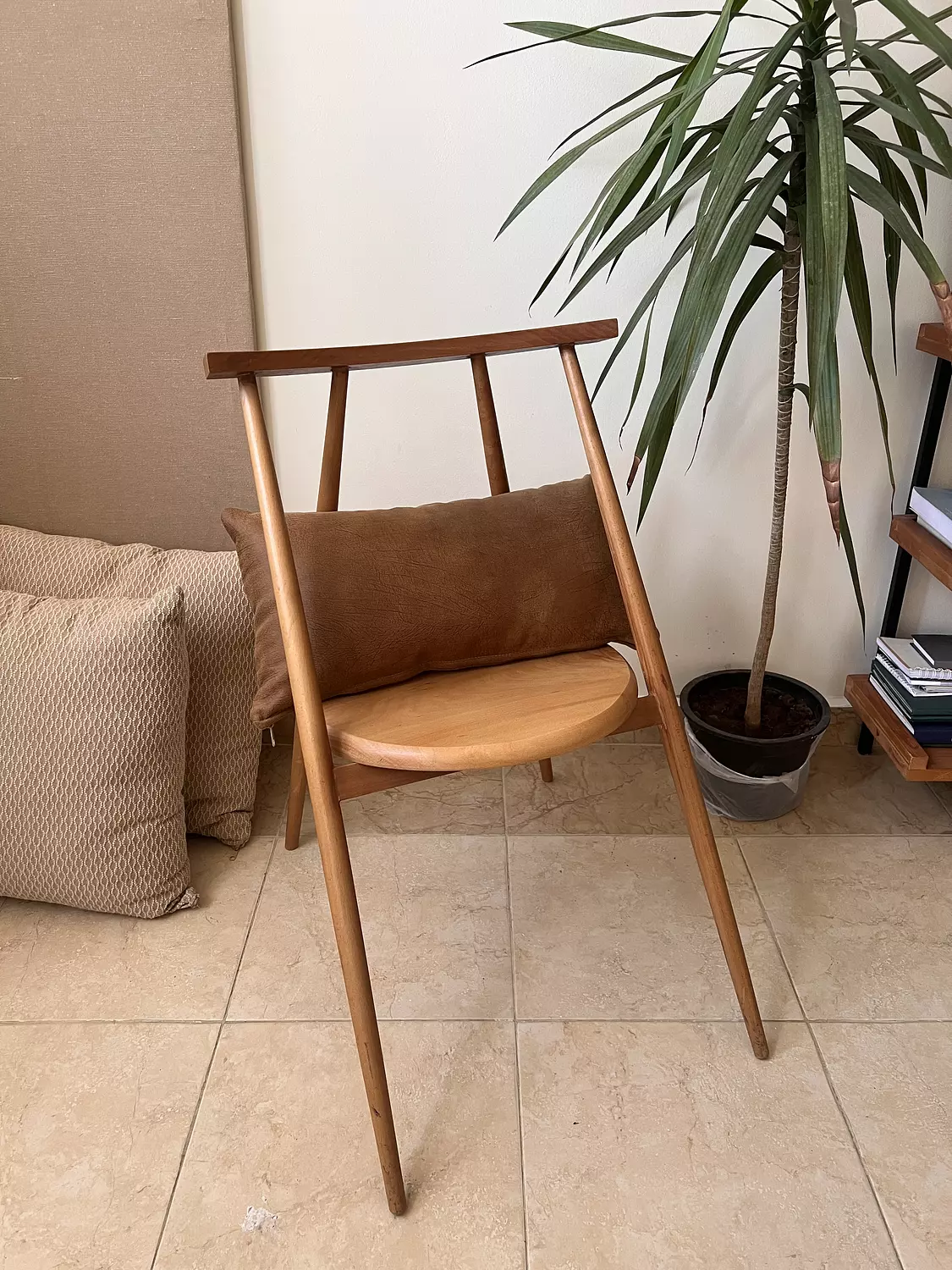 CHAIR  5