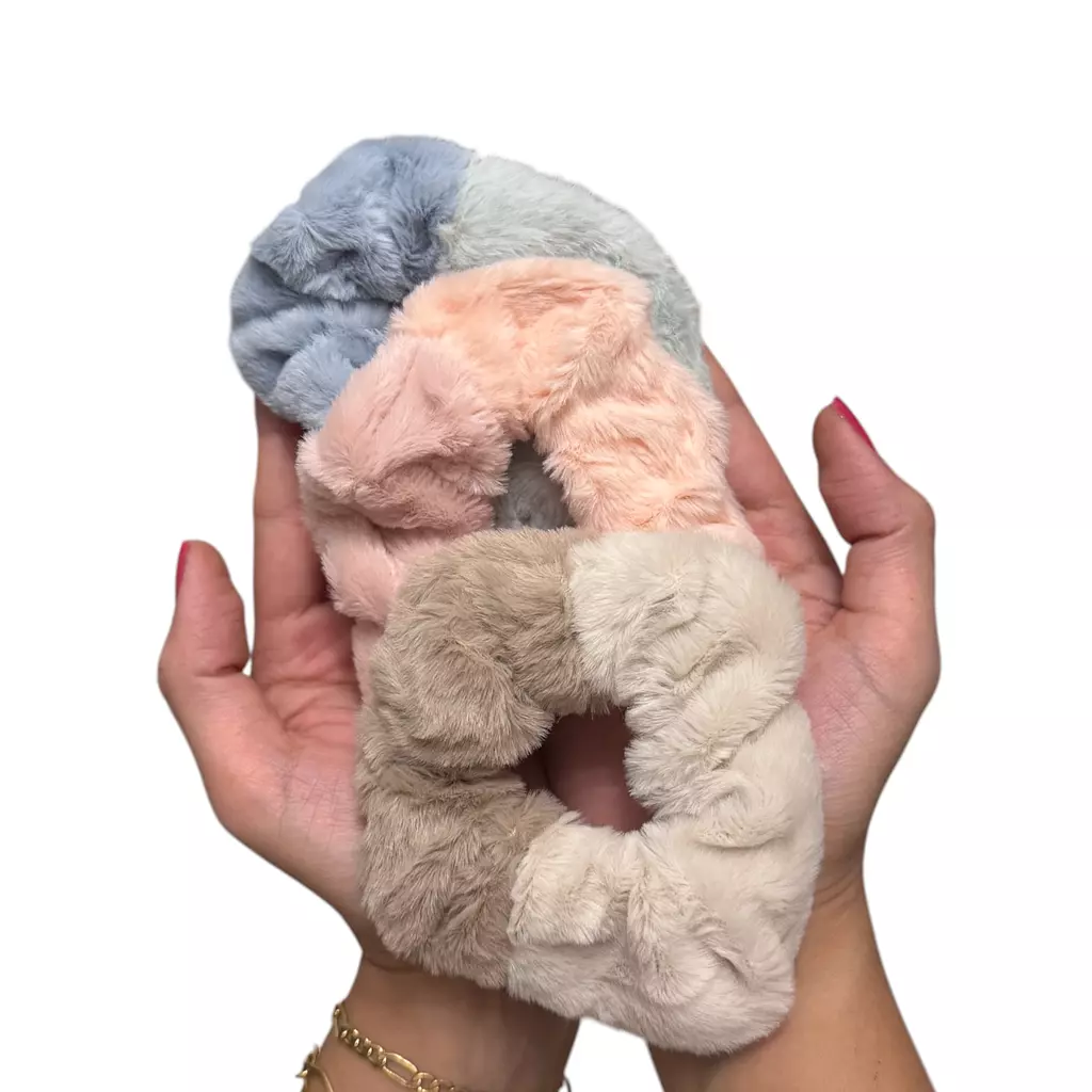 Furry 1 Pc Scrunchies