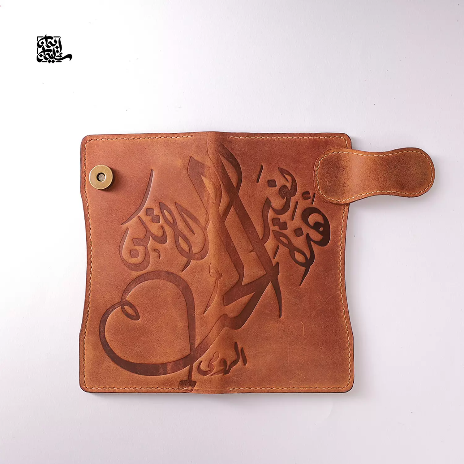 Woman Wallet Arabic Writing   hover image