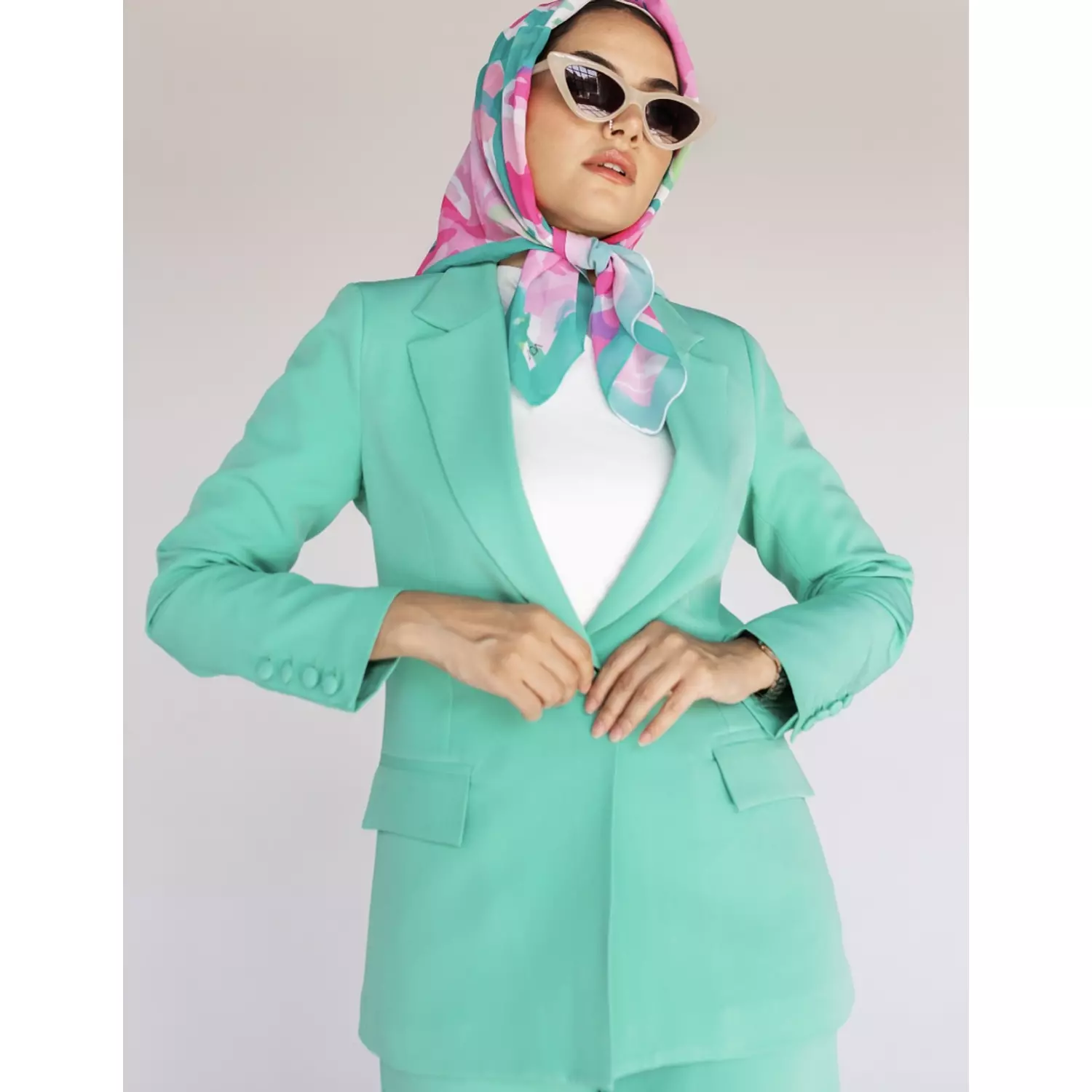 Cyan blazer hover image