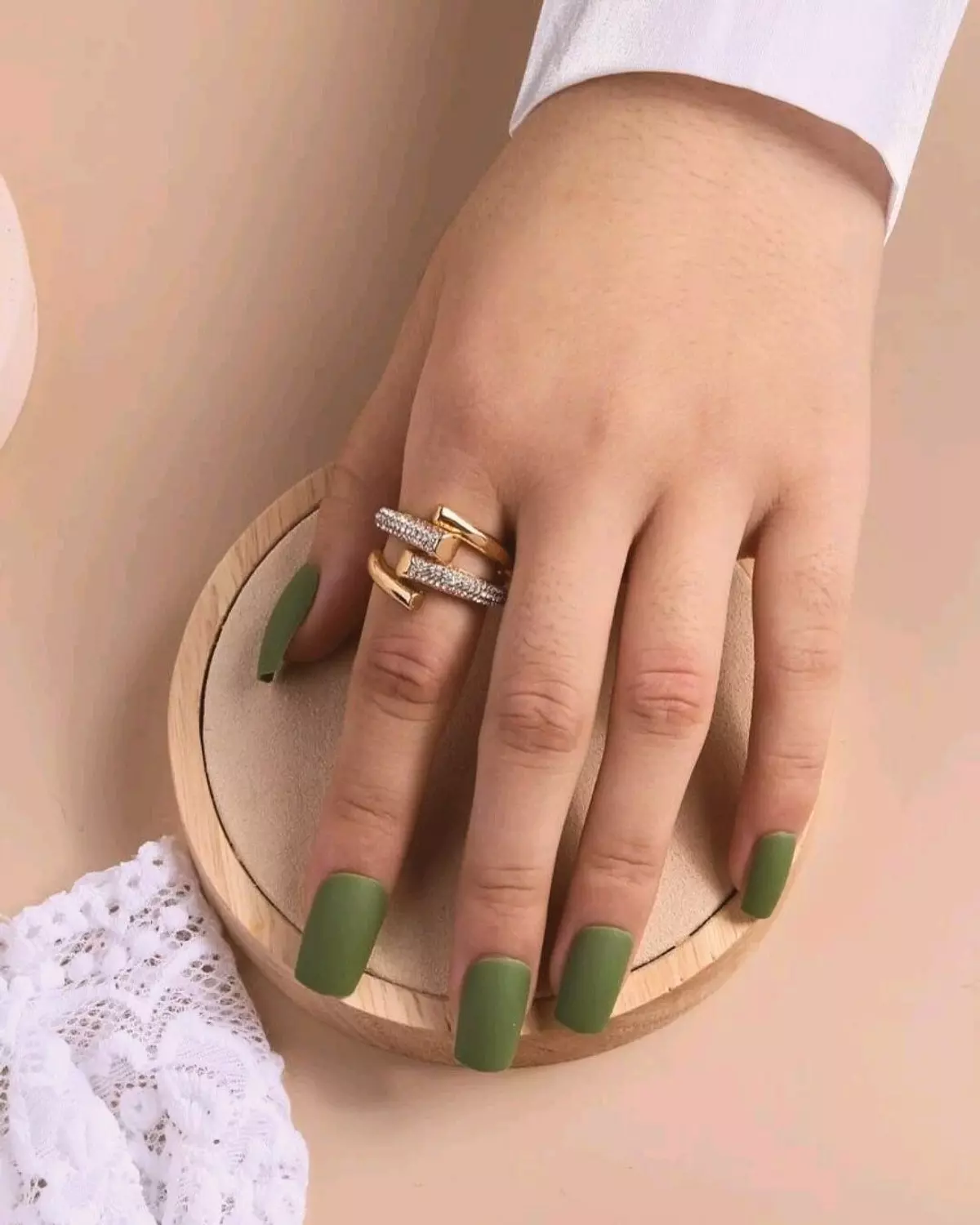 Glamour Ring 1