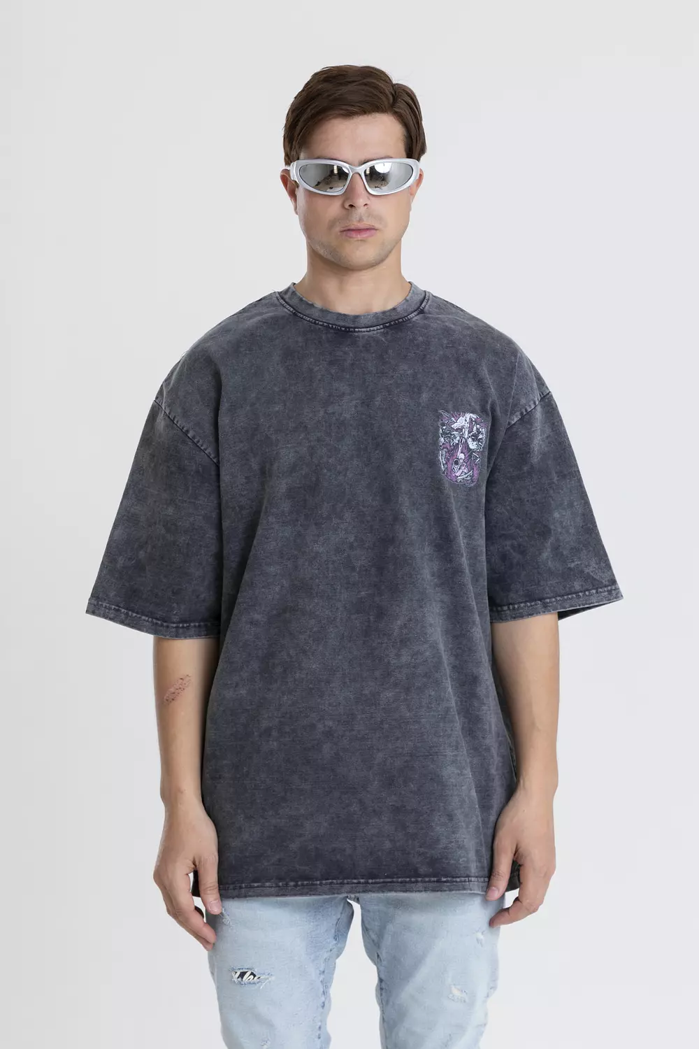 OVERSIZED WASHED COTTON T-SHIRT WITH CONTRAST PRINT BACK & FRONT 9